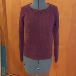 Maroon knit sweater